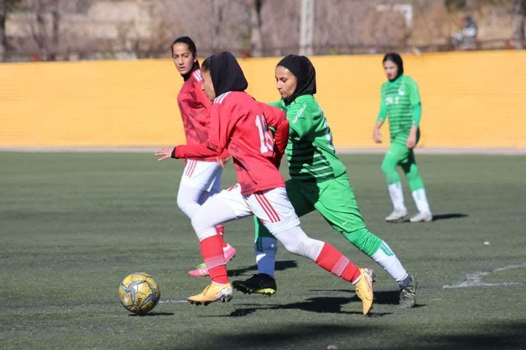 فوتبال دختران