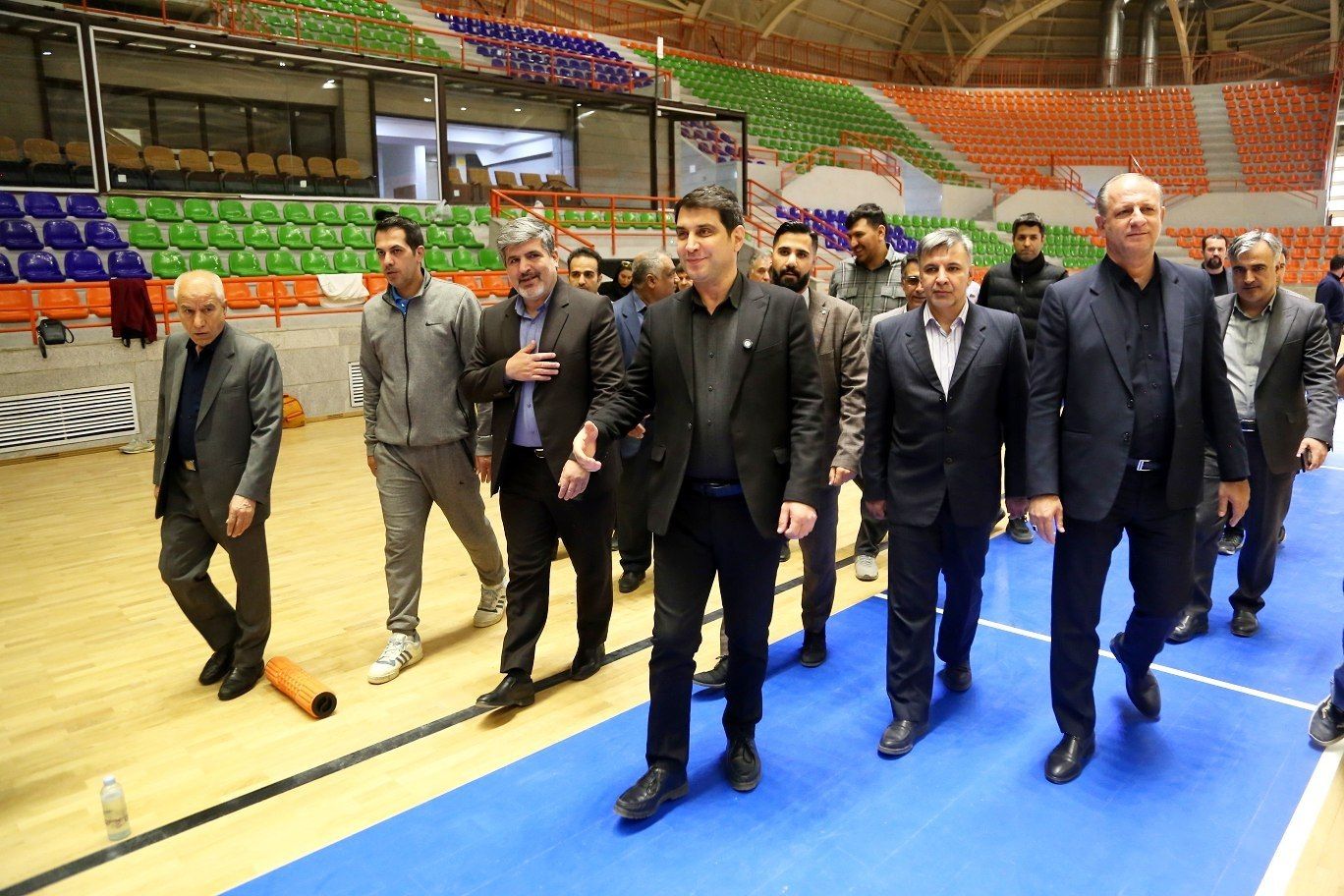 سالن 6 هزاری